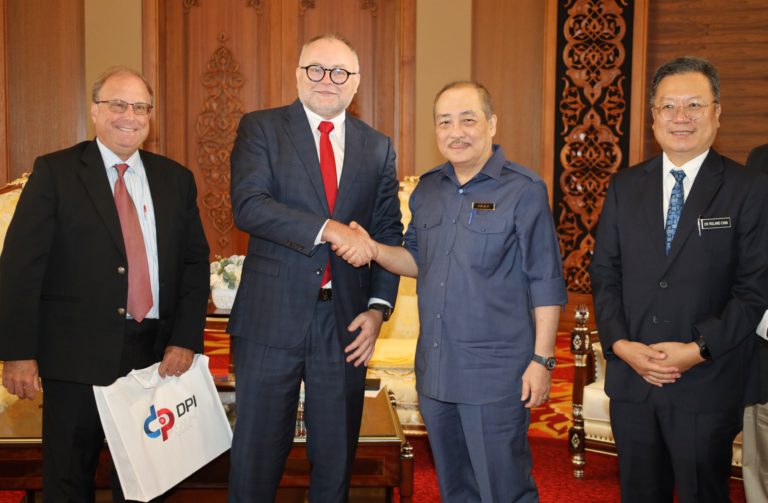 Haliburton, Kumpulan DPI kerjasama dengan syarikat tempatan