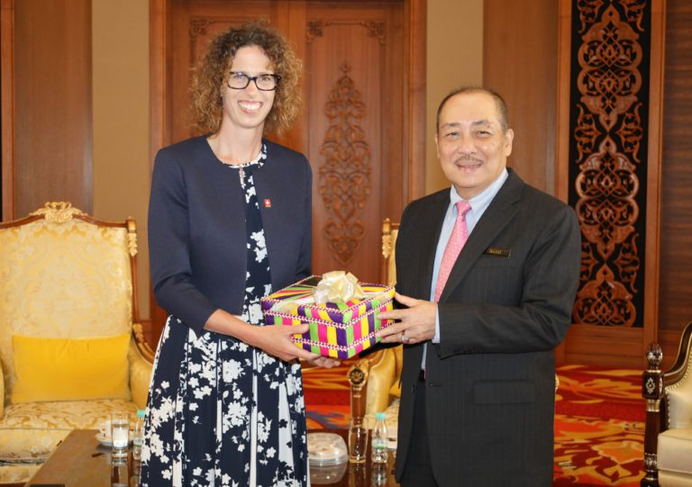 Hajiji terima kunjungan Duta Switzerland