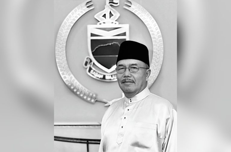 Tun Ahmadshah Abdullah meninggal dunia