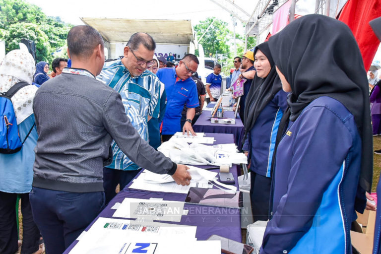 Kerjasama antara Kerajaan negeri, persekutuan percepat usaha basmi kemiskinan