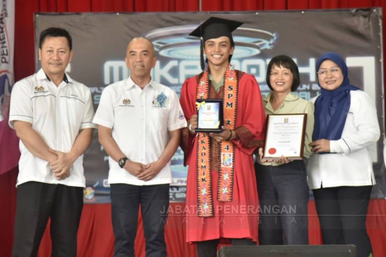 Pelajar perlu miliki kemahiran holistik, cemerlang akademik