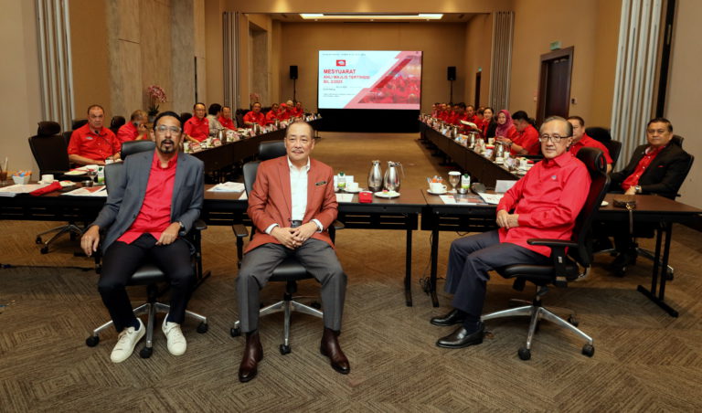 Hajiji pengerusi Mesyuarat Ahli Majlis Tertinggi Gagasan Rakyat