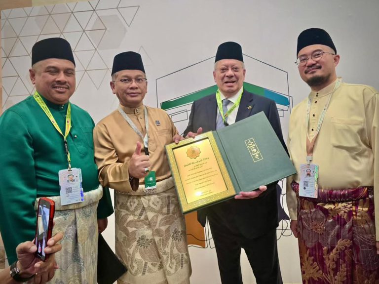 TH raih anugerah tertinggi Labaytum ‘Diamond Award’
