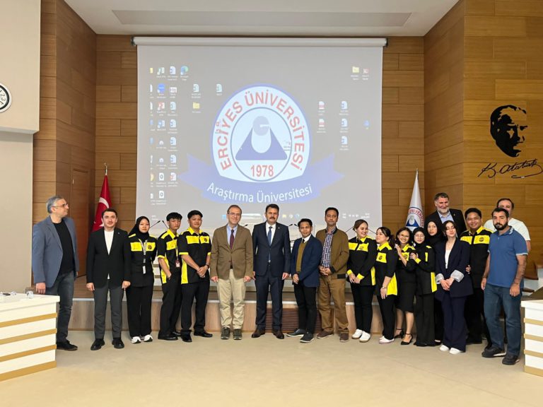 Pengukuhan jaringan diplomasi akademik UMS melalui Program BUNGA 2025 di Türkiye