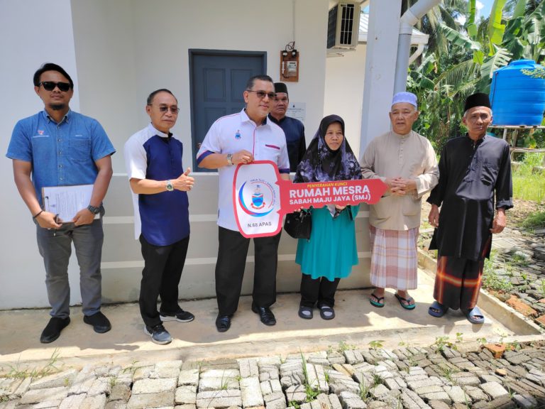 Ibu tunggal syukur terima rumah percuma dibawah inisiatif rumah SMJ