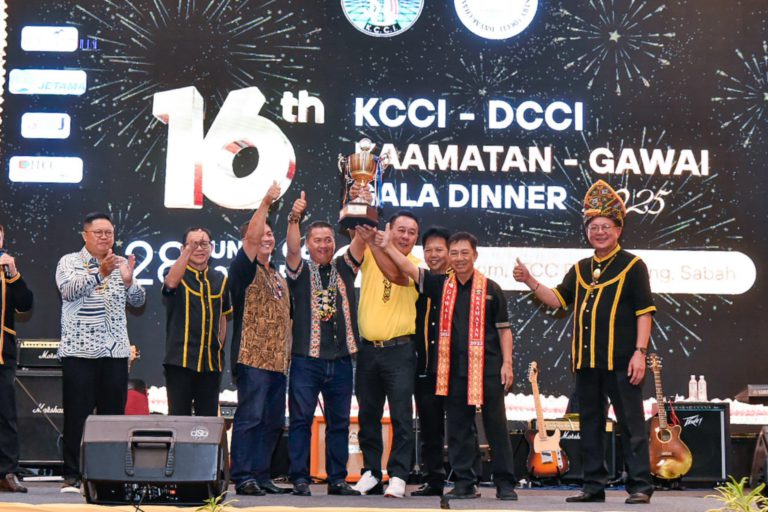 Kaamatan-Gawai eratkan semangat serumpun Sabah-Sarawak