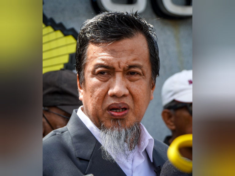 Apa yang menjadikan Fahmi Reza ‘kebal’ daripada tindakan undang-undang? – Zulkarnain