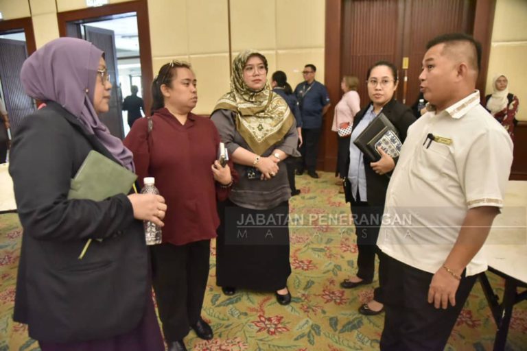 Pelancaran sambutan Hari Kebangsaan Hari Sabah dan Kempen Kibar Bendera Jalur bertukar ke Magellan Sutera Harbour