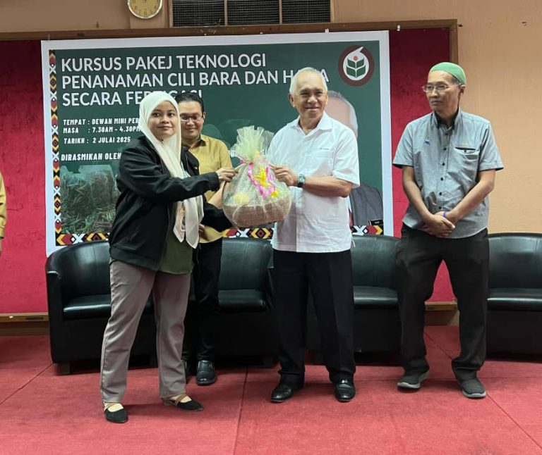 Fertigasi pemangkin pertanian moden di Sipitang