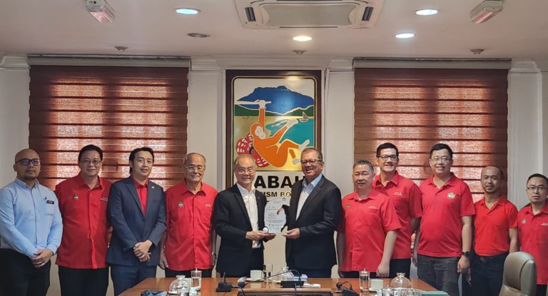 Joniston galak perniagaan teroka pelancongan luar bandar