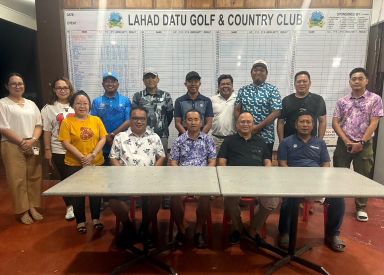 Pertandingan Golf Amal  kumpul dana beli mesin hemodialisis