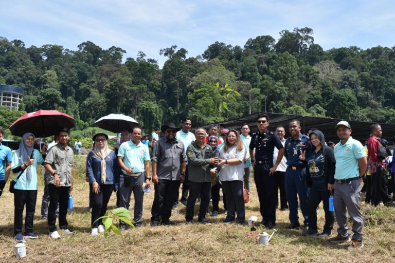 Plastik sekali guna jejas biodiversiti dan ekonomi