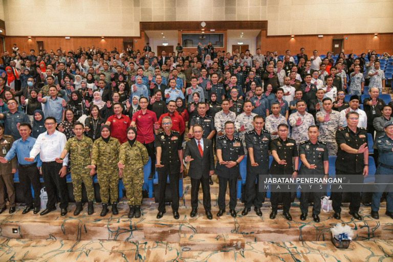 Penjawat awam diingatkan berintegriti tangani penyeludupan di sempadan