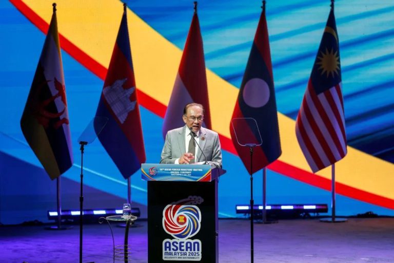 Anwar: ASEAN Perlu Kekal Bersatu dan Tentukan Arah Sendiri