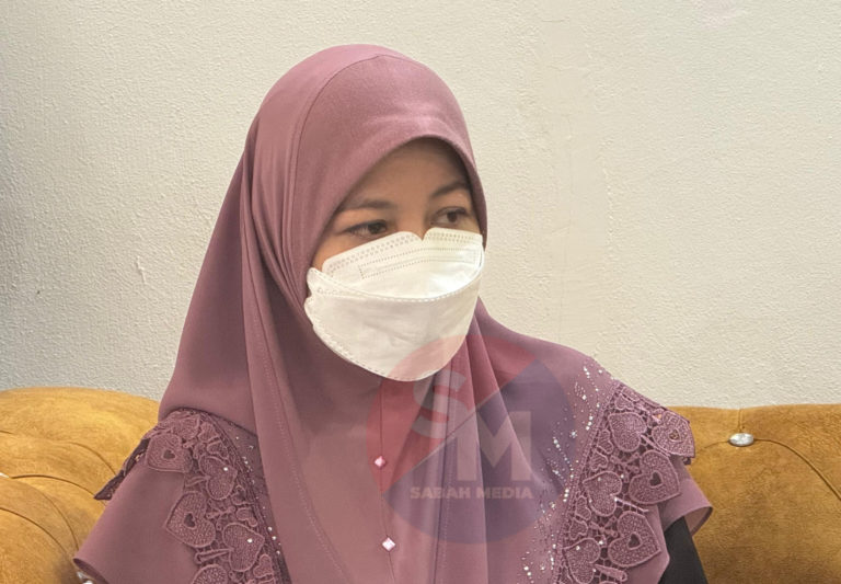 Ibu Zara Qairina serah telefon bimbit kepada polis, petang tadi