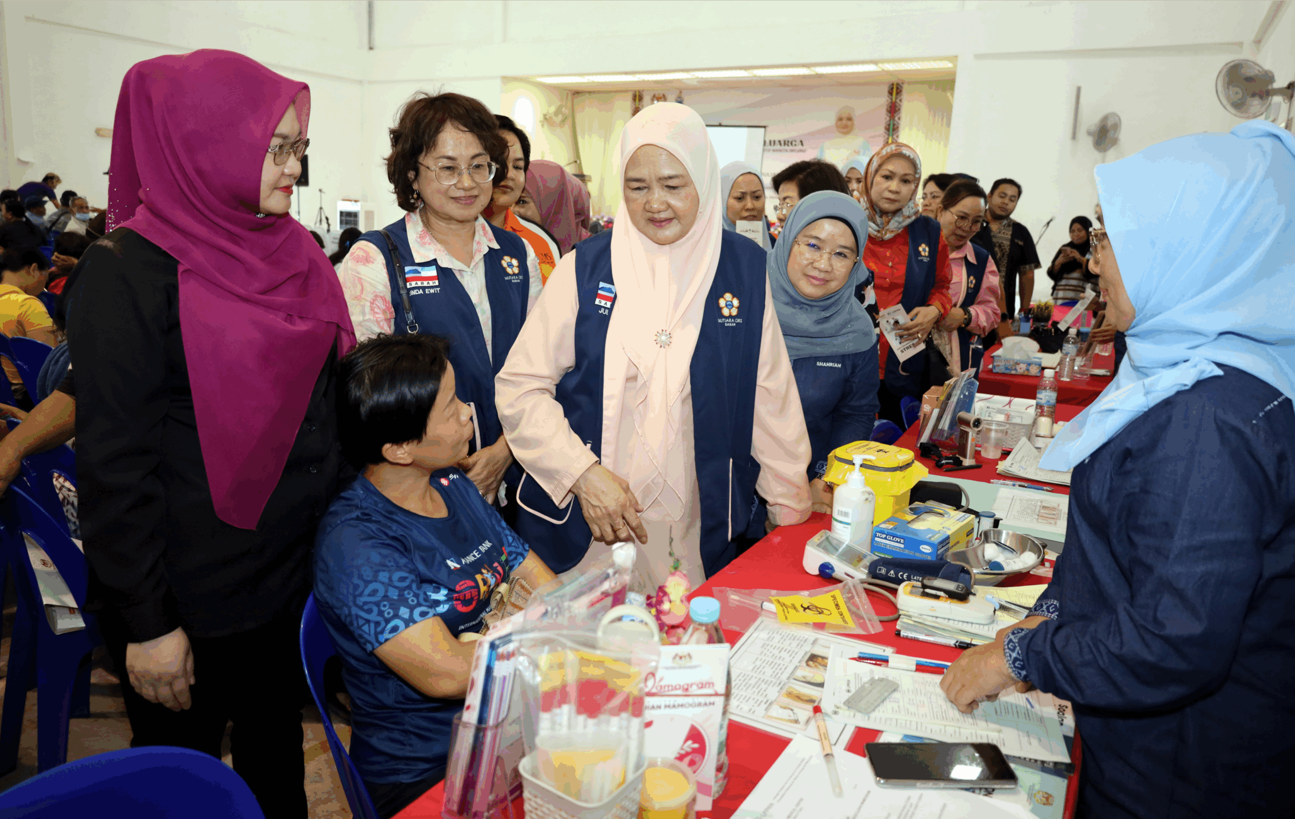 Teknologi dan nilai keluarga perlu seiring