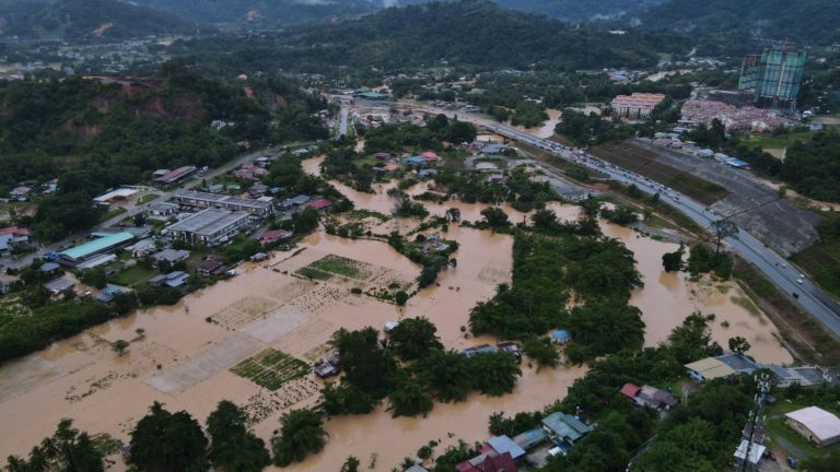 Penampang diisytihar kawasan bencana banjir, tiga PPS diaktifkan