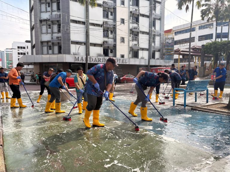 45 tan sampah berjaya dikutip, dilupuskan sempena HCM