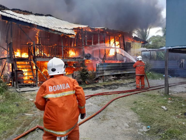 Empat rumah terbakar di Kampung Binuang, Lahad Datu