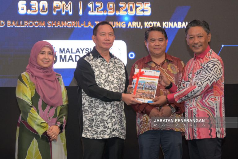 Persidangan Pegawai Daerah perkukuh pentadbiran, fokus basmi miskin tegar