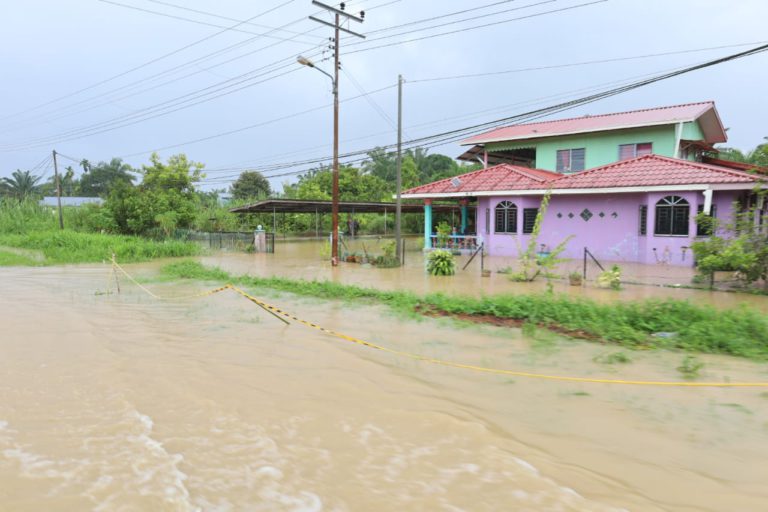 42 kampung terjejas banjir di Beaufort, 35 kampung terputus hubungan