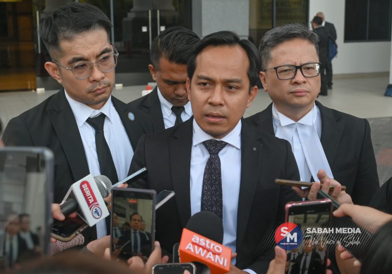 Zara disuruh duduk di lantai, sebelum ditanya tentang dompet hilang – Saksi