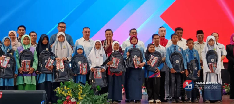 Kerajaan perkasa rakyat melalui inisiatif pendidikan, kebajikan dan pembangunan modal insan