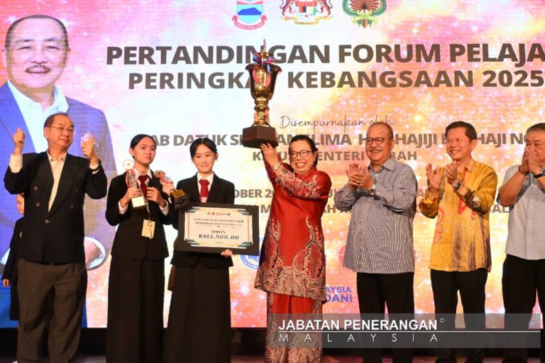 Pertandingan Forum Pelajar wadah menyemai kecintaan terhadap bahasa kebangsaan