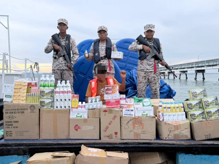 Maritim tahan bot kargo bawa ubat-ubatan terkawal di Tawau