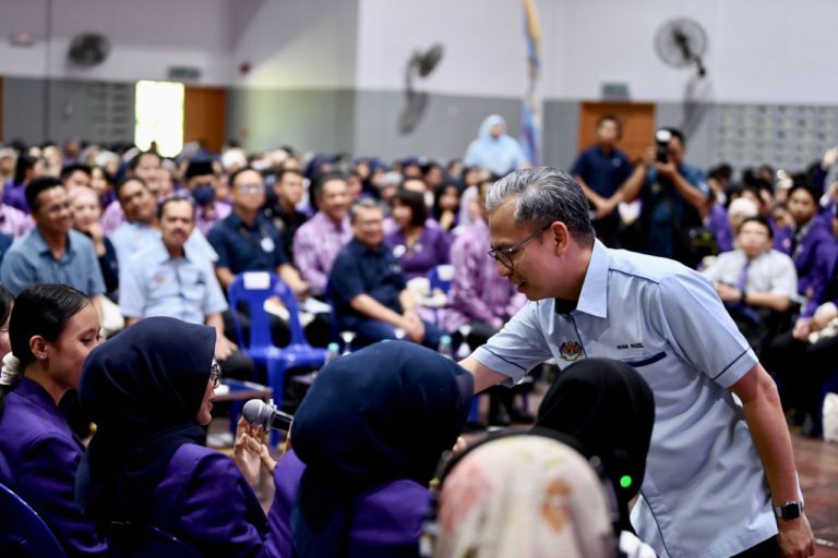 756 pelajar Kolej Tingkatan Enam Kota Kinabalu sertai Kempen Internet Selamat