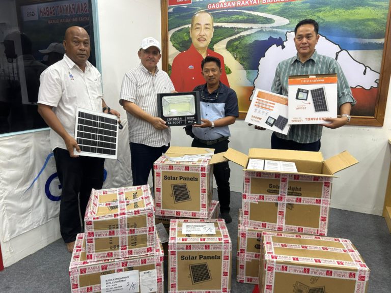 Gagasan Rakyat Sukau sinari dua kampung dengan lampu solar, ringankan beban penduduk