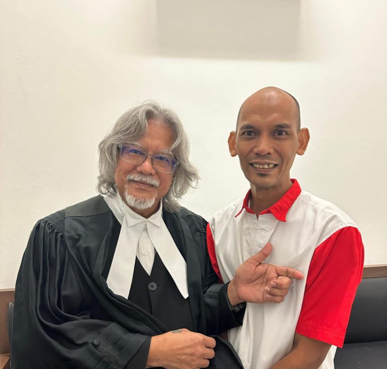 Bekas inspektor polis akhirnya bebas daripada tuduhan bunuh ibu tunggal