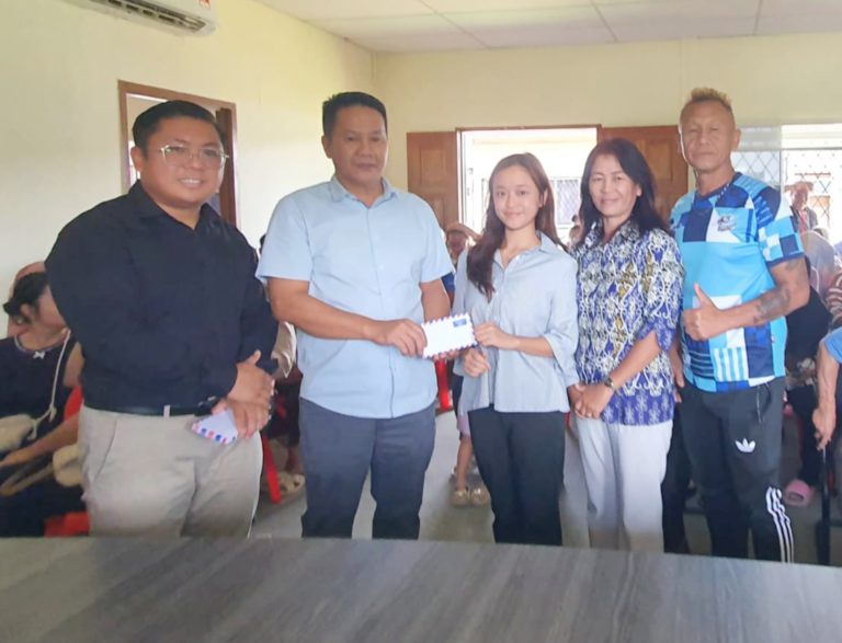 55 pelajar terima sumbangan kewangan daripada ADUN Nabawan