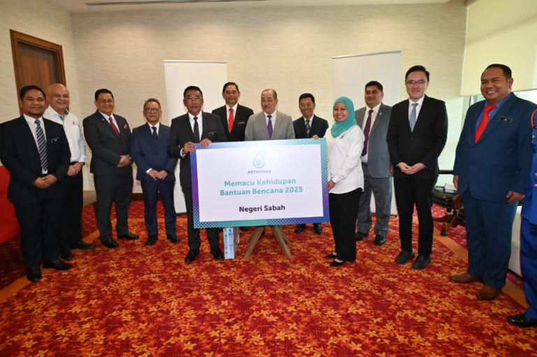 Kerajaan Negeri hargai sumbangan PETRONAS bantu mangsa banjir