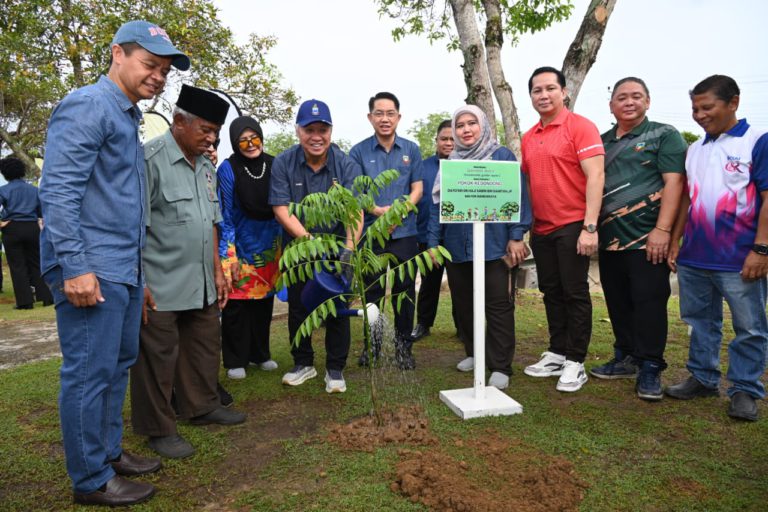 Program gotong-royong perkukuh semangat komuniti dan alam sekitar