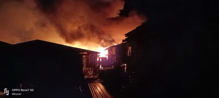 Lapan buah rumah musnah dalam kebakaran di Sandakan