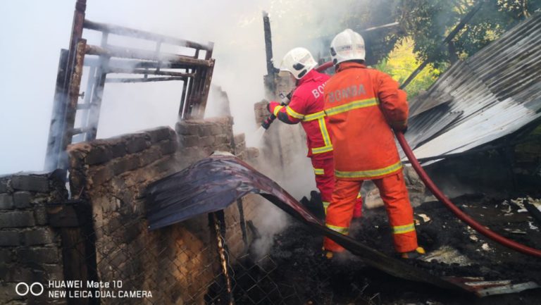 Tindakan pantas bomba Ranau kawal kebakaran di Kg Kinapulidan