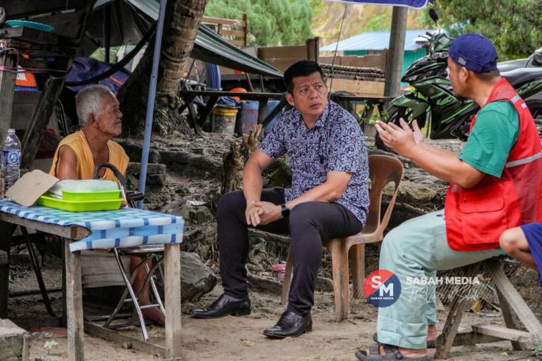 Pembinaan jambatan sementara Kampung Gelam Laut legakan penduduk