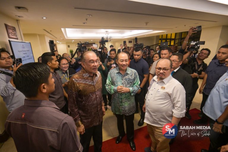 Hentikan politik perbalahan, fokus majukan ekonomi Malaysia – PM Anwar