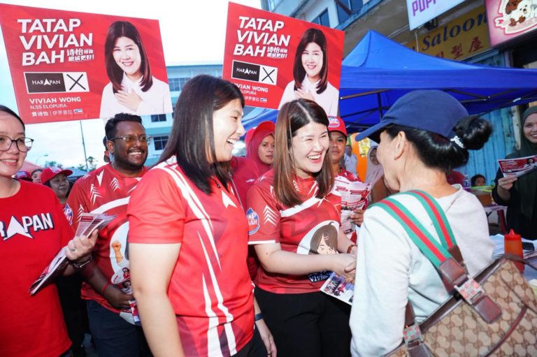 Dua calon wanita PH memulakan kempen dengan program bertemu orang ramai