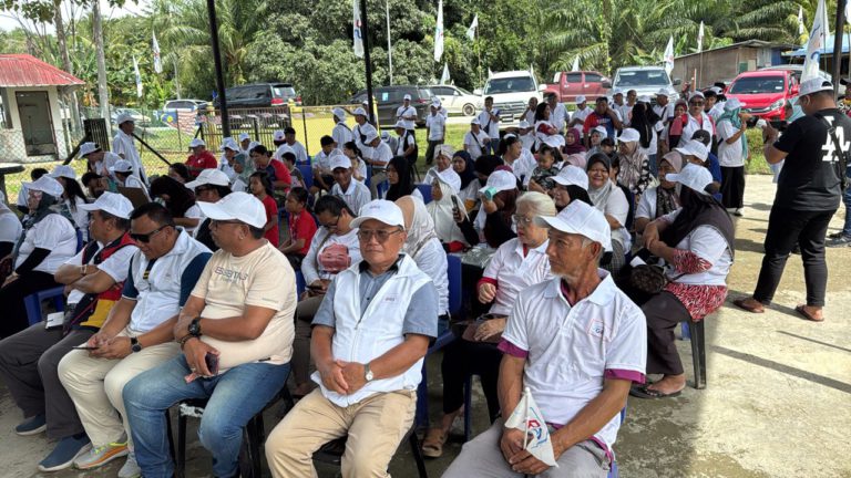 40 ahli Warisan dan Umno di Kampung Saab Darat sertai GRS