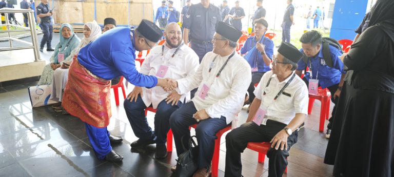 PRU Sabah : Calon GRS Apas tiba di pusat penamaan calon