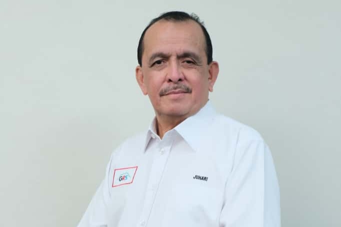 Picsart_25-11-12_18-04-43-263