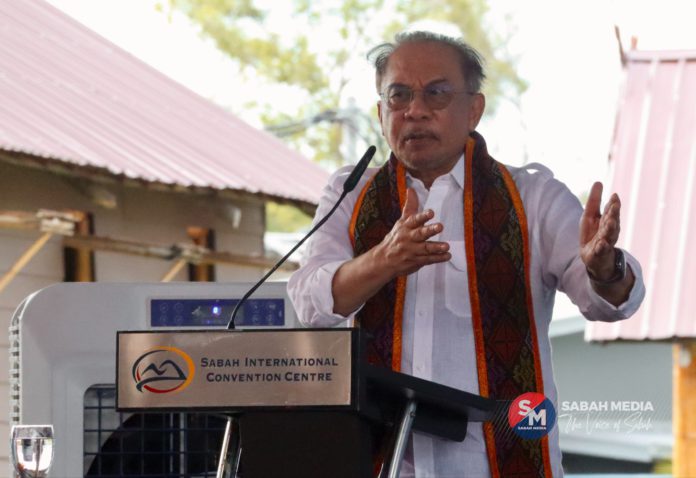 Picsart_25-11-27_11-57-17-678