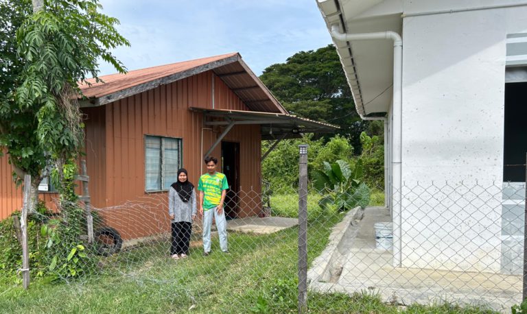 Ibu tiga anak hargai bantuan rumah SMJ selepas tempuh pelbagai cabaran hidup