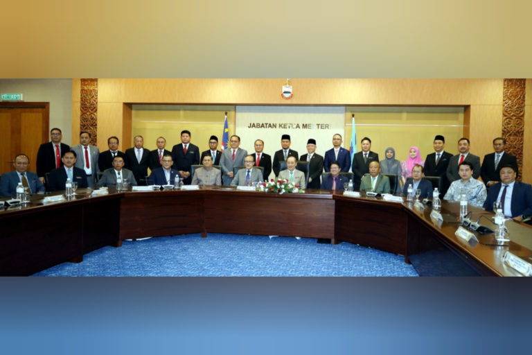 KM arah Setiausaha Politik salur maklumat inisiatif kerajaan kepada akar umbi