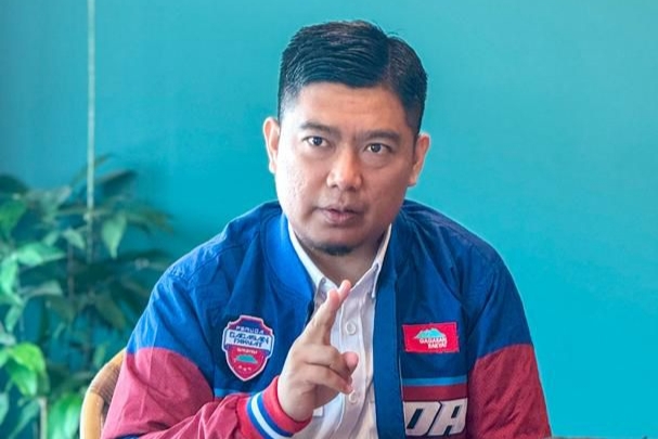 Picsart_25-12-16_17-49-18-585