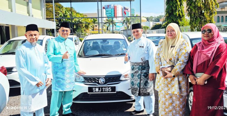 16 kenderaan diserahkan kepada SAN, SMAN di Sabah