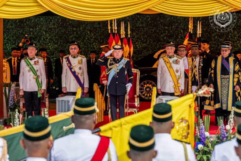 Hormati hak negeri, utamakan kepentingan Malaysia – Agong