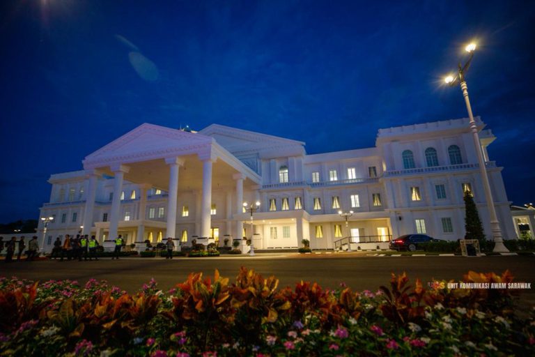 Kerajaan Sarawak Fail Petisyen Di Mahkamah Persekutuan Cabar Keabsahan Tiga Undang-Undang Petroleum Persekutuan
